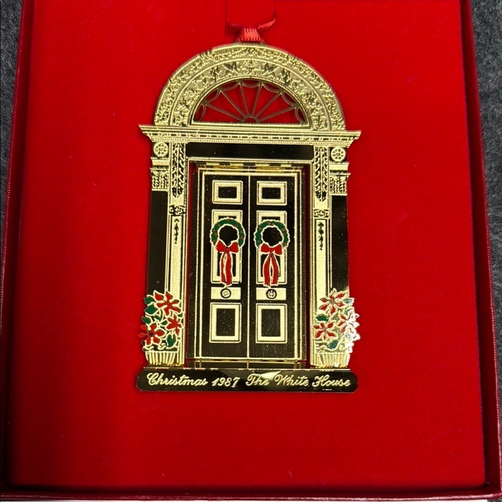Gold Holiday Door Ornament